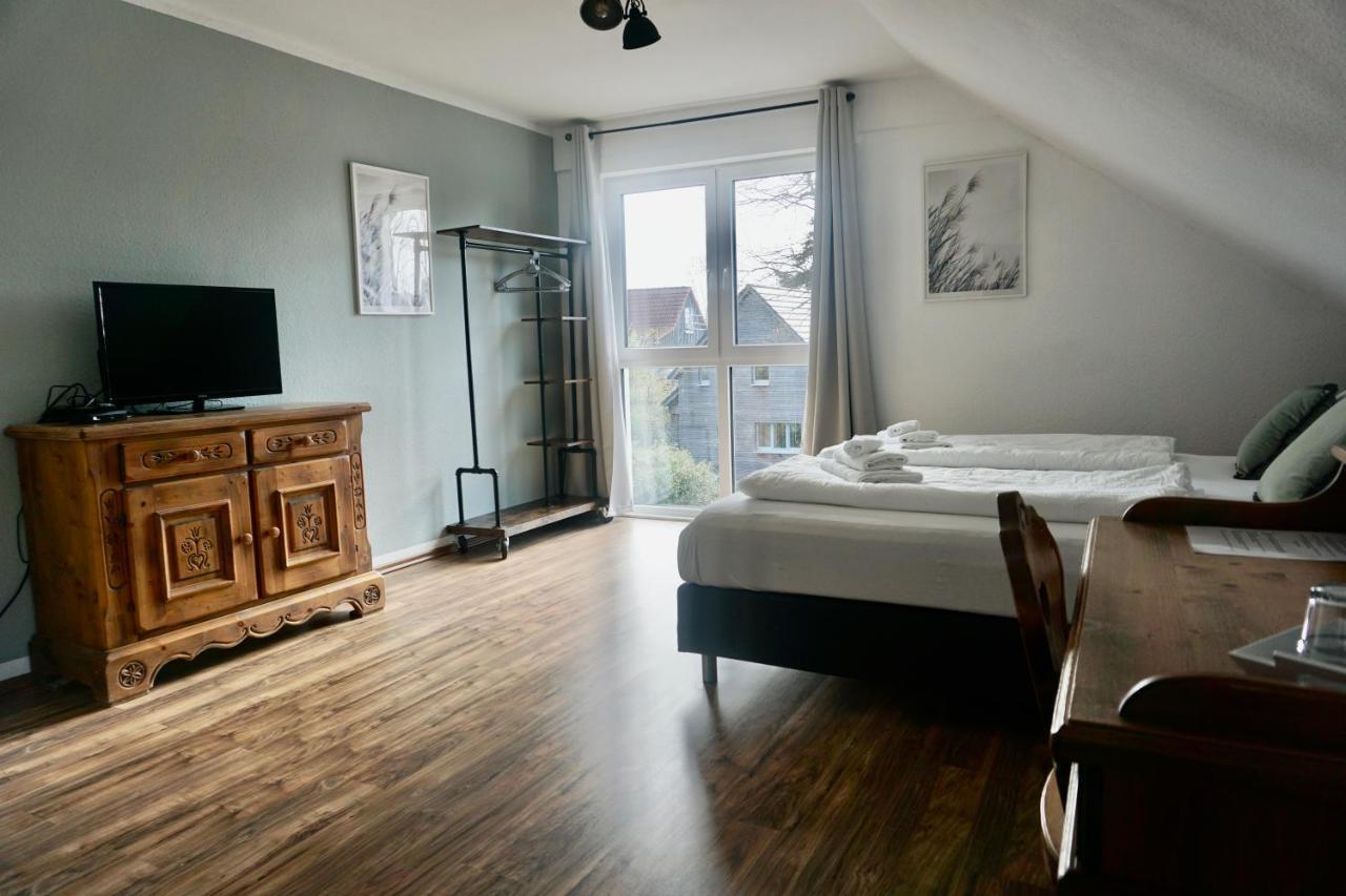 Landhotel Strandallee Wunstorf Dış mekan fotoğraf